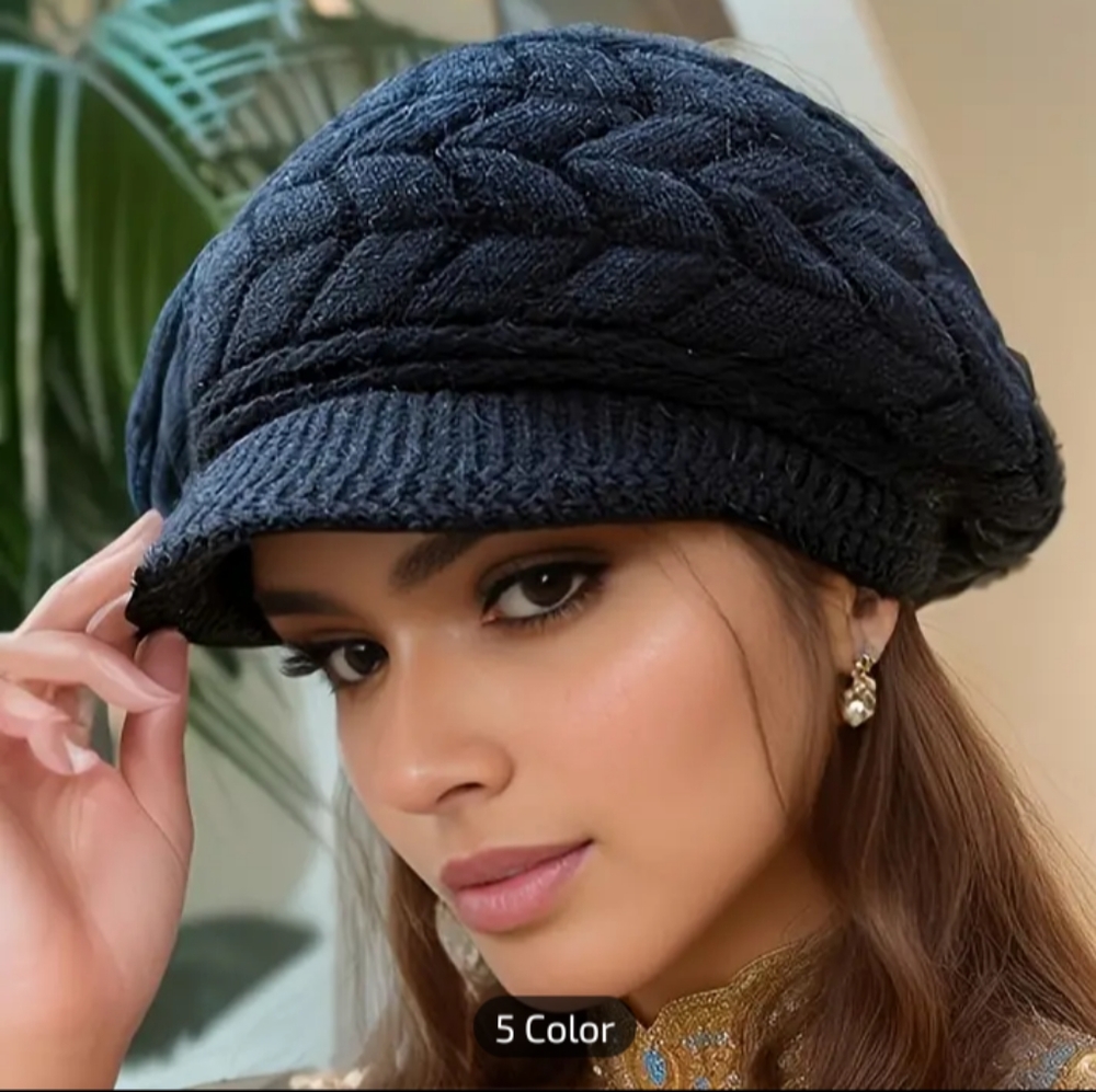 Women's Ribbed Knitted Winter Warm Hat Black